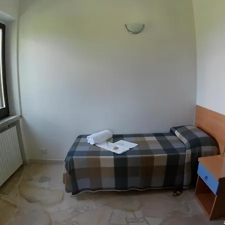 Terrae Eremis: Ristorante, Bar, Bed & Breakfast *