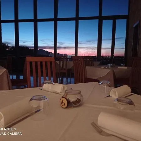 Terrae Eremis: Ristorante, Bar, Bed & Breakfast *