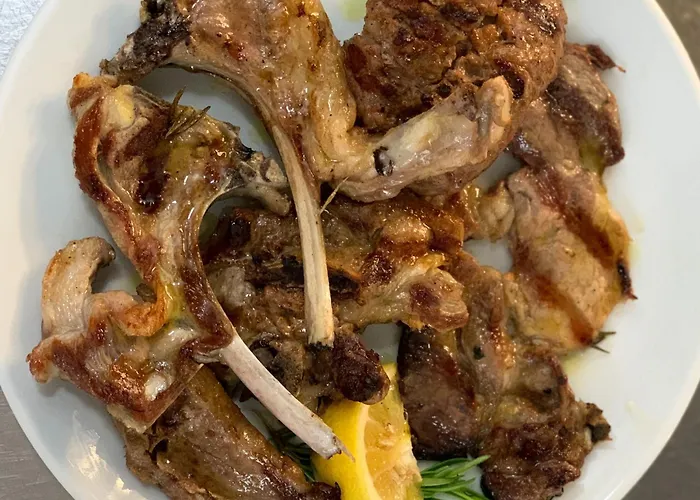 Terrae Eremis: Ristorante, Bar, Bed & Breakfast *